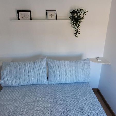 Apartamentos Iglesia De Santiago เฮเรซ เด ลาฟรอนเตรา ภายนอก รูปภาพ