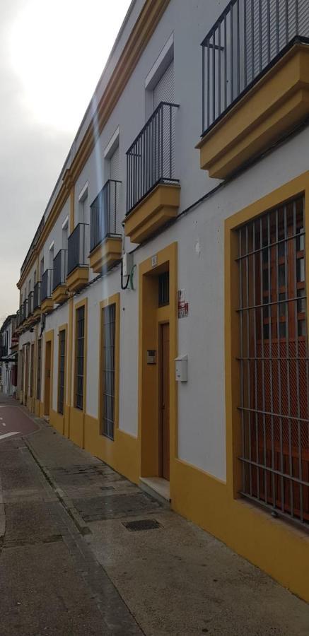 Apartamentos Iglesia De Santiago เฮเรซ เด ลาฟรอนเตรา ภายนอก รูปภาพ